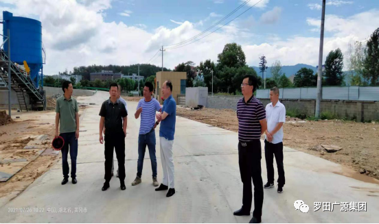 县委委员、副县长秦新平同志视察广源集团重点项目建设进度情况
