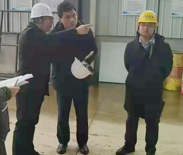 黄冈市政府督查室带队调研国建黄砂公司和“生态家园”城西新城项目