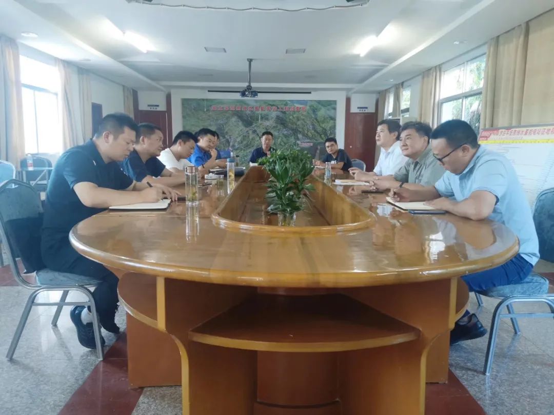 立足长效长治，推动我县工程建设项目砂石土规范管理