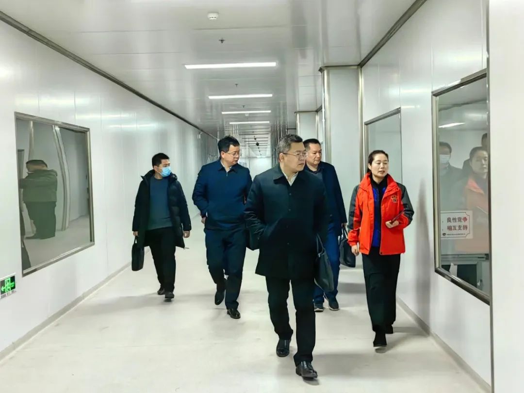 常务副县长赵小虎到湖北锦秀智慧农业股份有限公司调研
